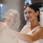 How to Avoid Emotional Spending When Shopping